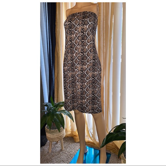 𝕊𝕟𝕒𝕜𝕖 𝕡𝕣𝕚𝕟𝕥 🐍𝕔𝕣𝕠𝕡 𝕕𝕣𝕖𝕤𝕤 - Picture 2 of 2